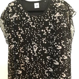 CAbi Women’s Cosmos top. M. Worn once. Runs big.